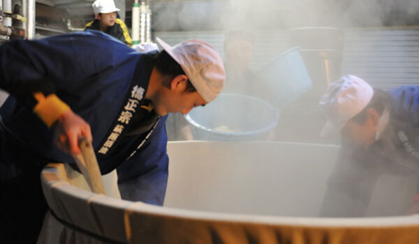 茨城県境町の萩原酒造の酒造りの様子