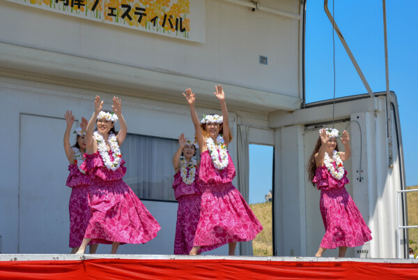 さかい河岸フェステバルでのフラダンス