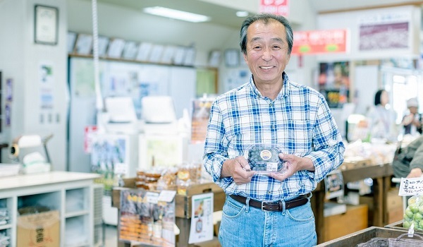 境町のブルーベリー生産者の宮田さん