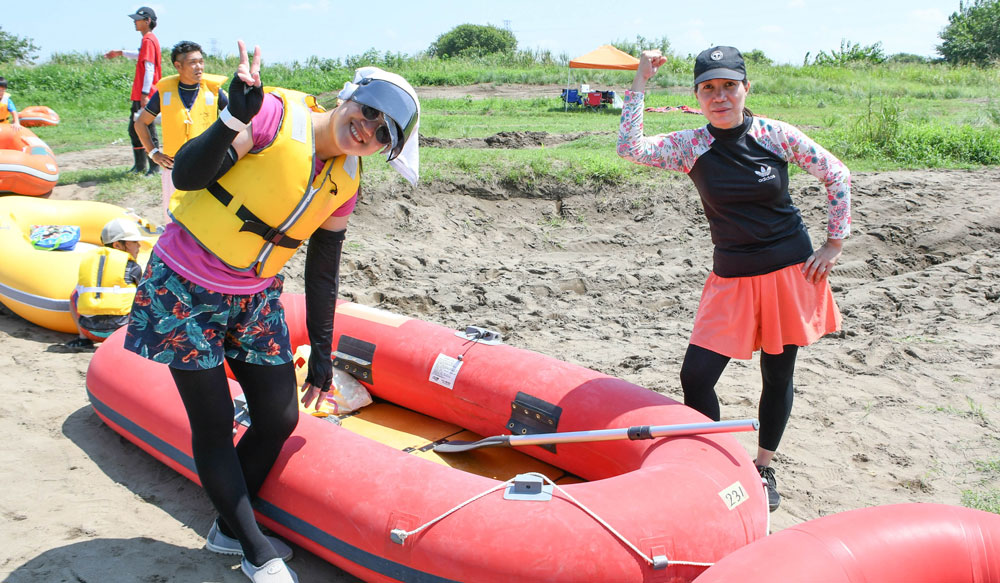 茨城県境町利根川いかだレース選手権inさかい：ボート